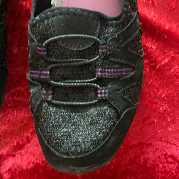 Slides - Picture 3 of 3